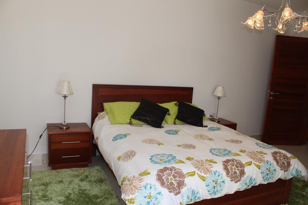 Aurora Apartment เมลลิฮา ภายนอก รูปภาพ