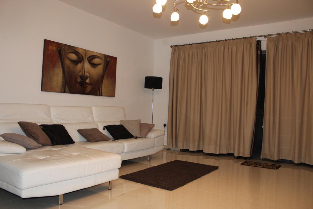 Aurora Apartment เมลลิฮา ภายนอก รูปภาพ