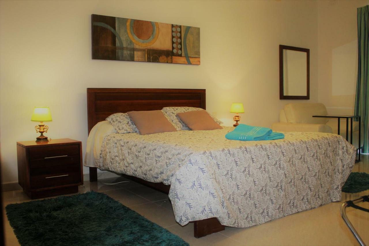 Aurora Apartment เมลลิฮา ภายนอก รูปภาพ