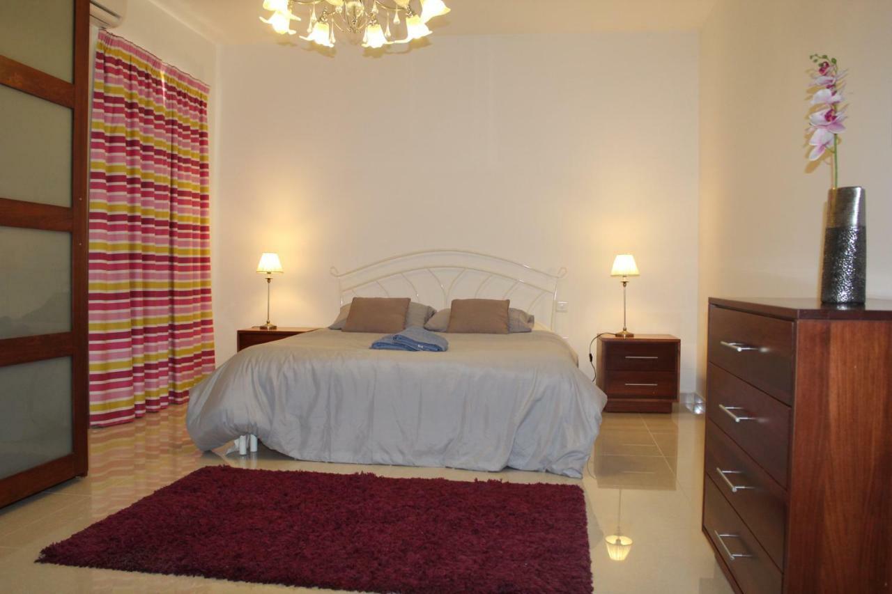 Aurora Apartment เมลลิฮา ภายนอก รูปภาพ